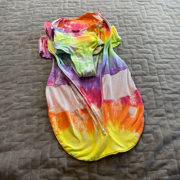 Tie Dyed Snoo Sleep Sack Swaddler || Large - Picture 4 of 4